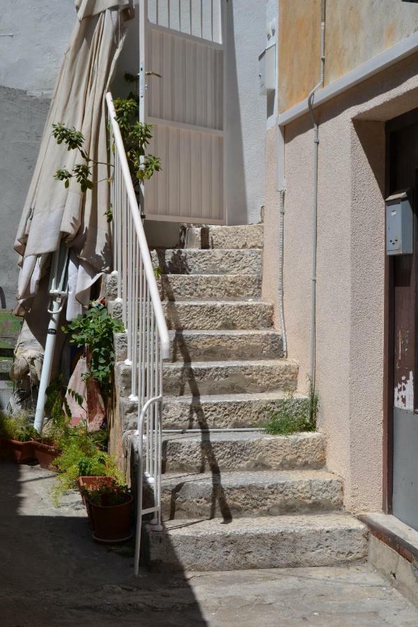 Relaxing Apartment Carpe Diem Split Exterior photo